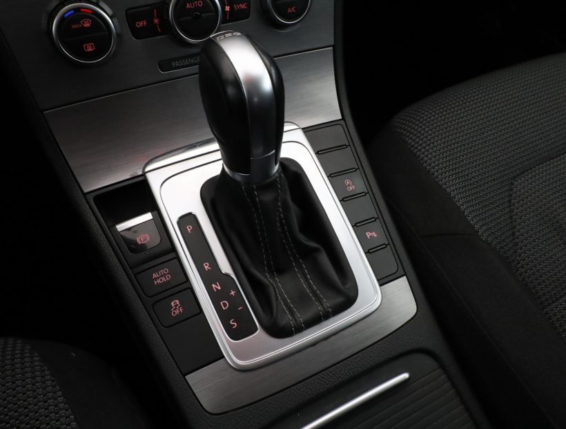 Volkswagen Passat, 2014