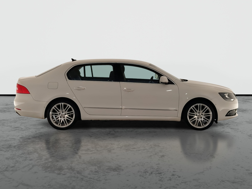Škoda Superb, 2015