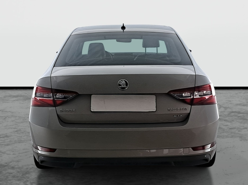 Škoda Superb, 2016