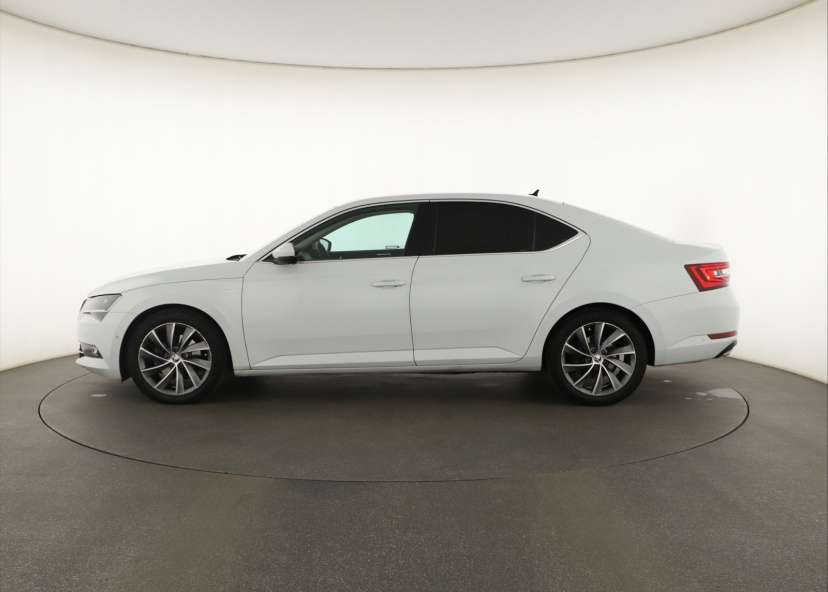 Škoda Superb, 2017