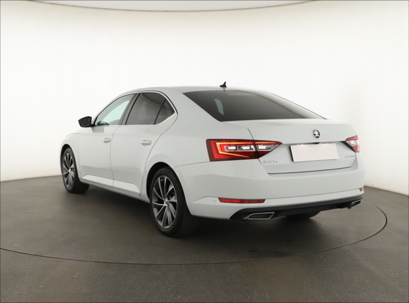 Škoda Superb, 2017