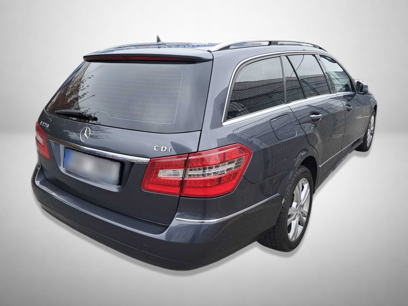 Mercedes-Benz E, 2010