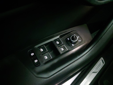 Volkswagen Touareg - 2021