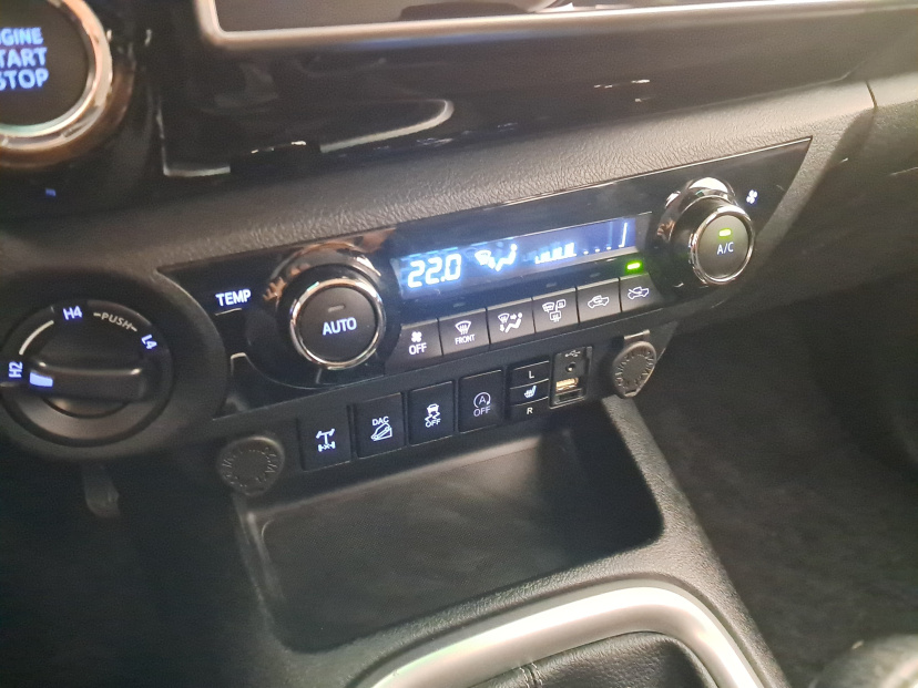 Toyota Hilux, 2018
