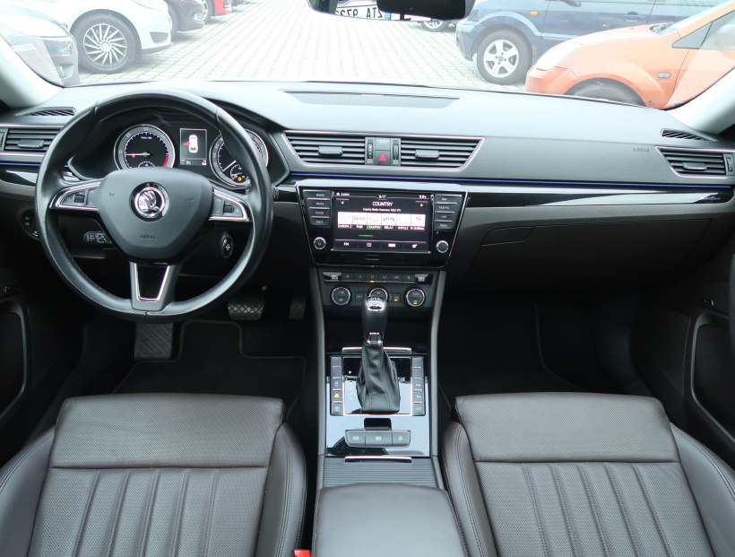 Škoda Superb, 2017