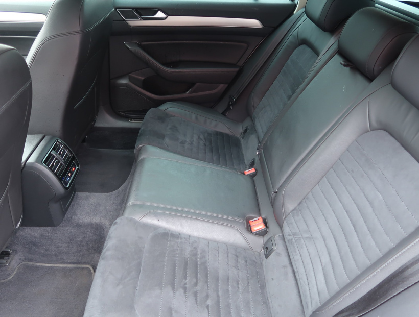 Volkswagen Passat, 2018