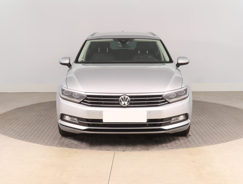 Volkswagen Passat, 2018