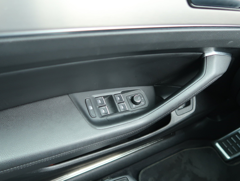 Volkswagen Passat, 2018