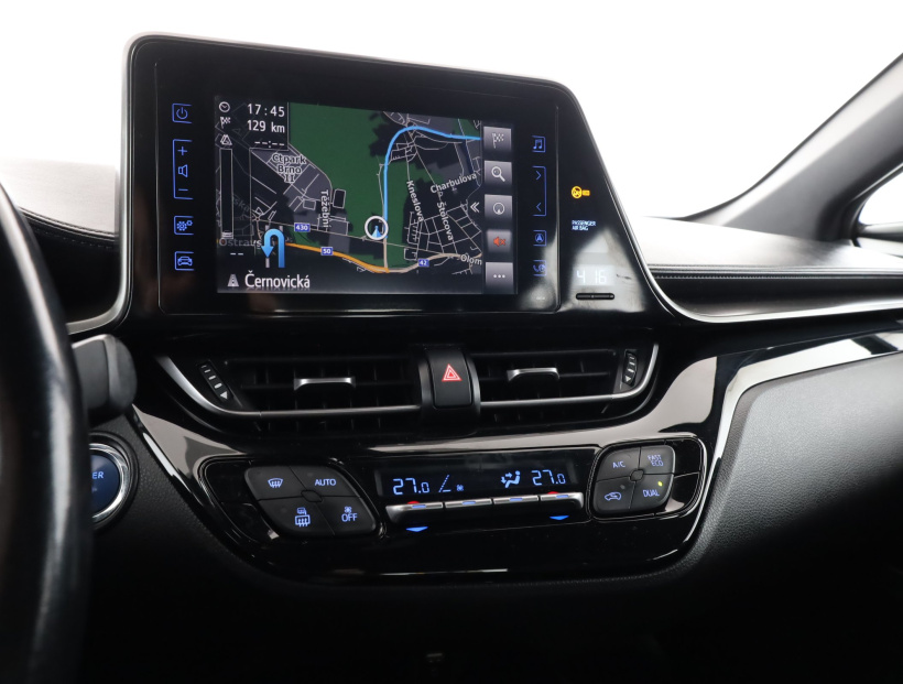 Toyota C-HR, 2017