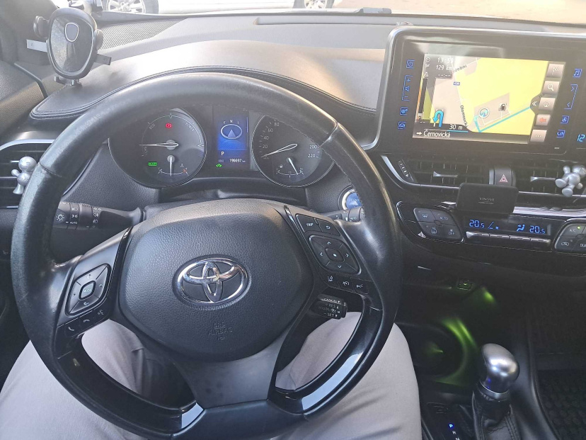 Toyota C-HR, 2017