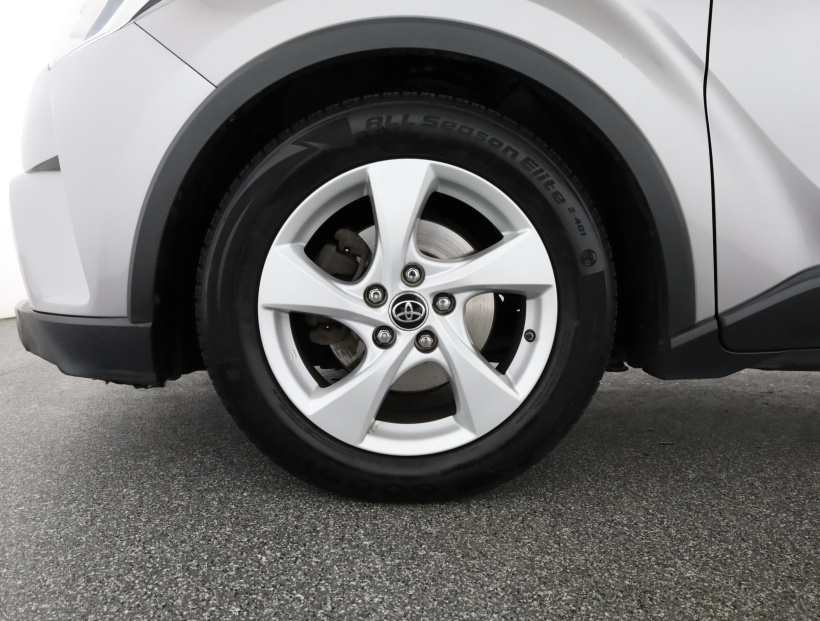 Toyota C-HR, 2017