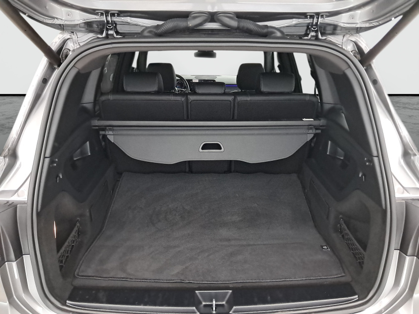 Mercedes-Benz GLB, 2023