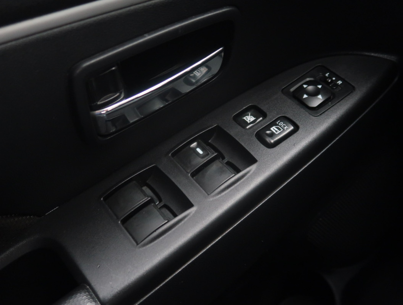 Mitsubishi ASX, 2011