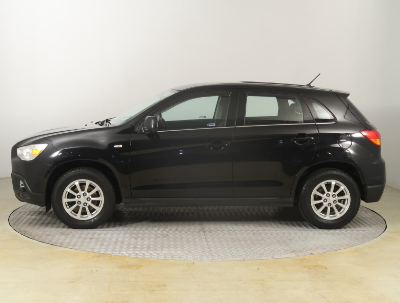 Mitsubishi ASX, 2011