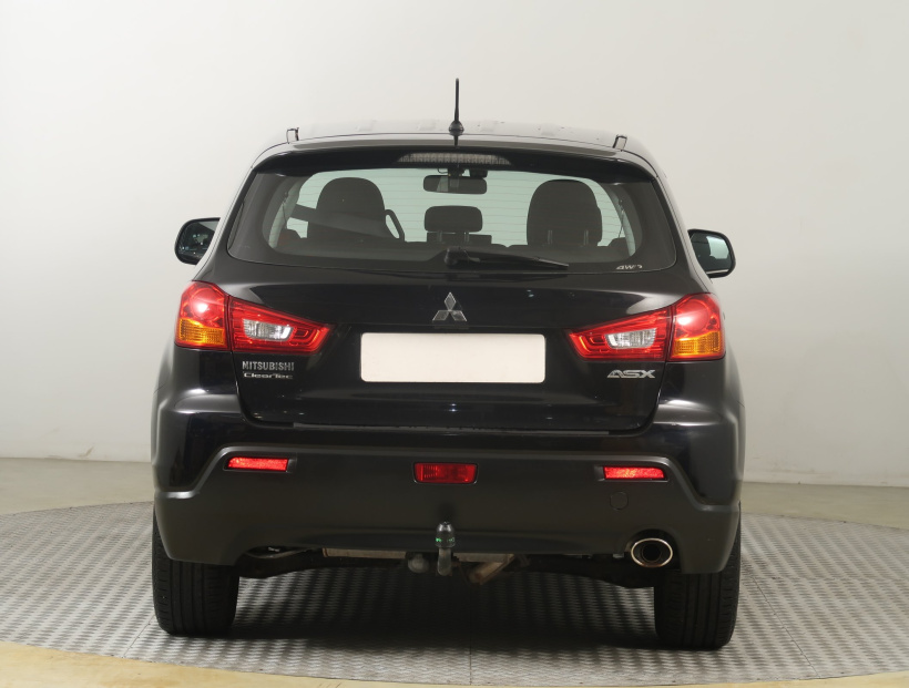 Mitsubishi ASX, 2011