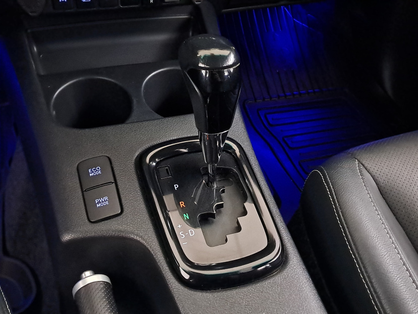 Toyota Hilux, 2020