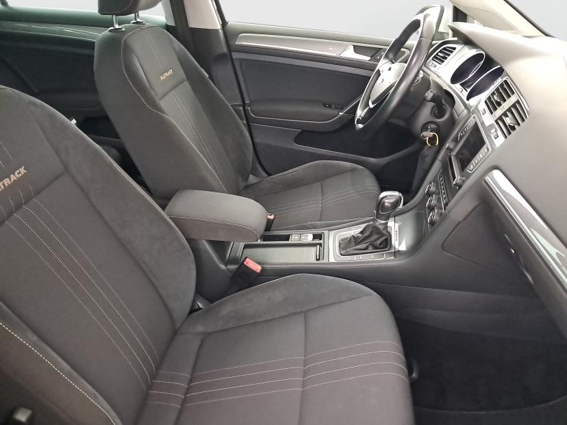 Volkswagen Golf, 2015