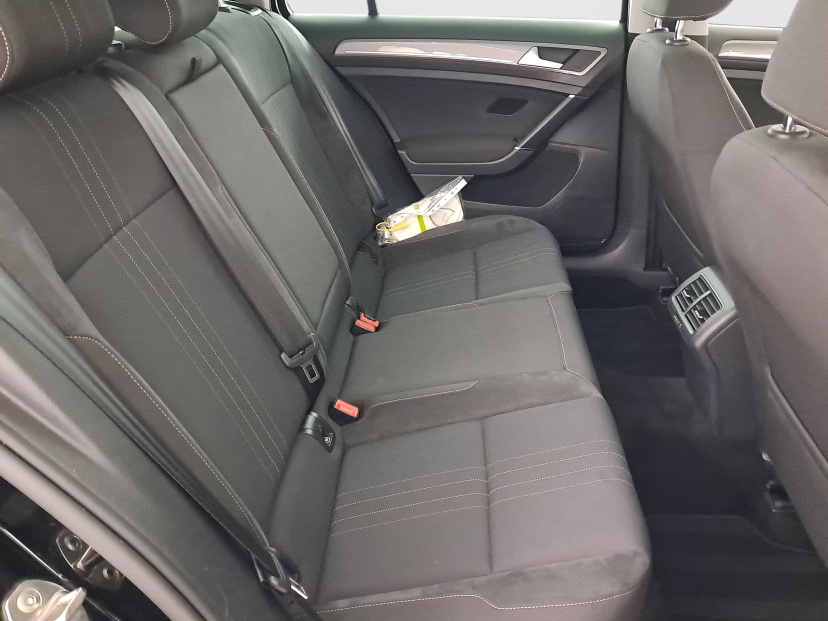 Volkswagen Golf, 2015