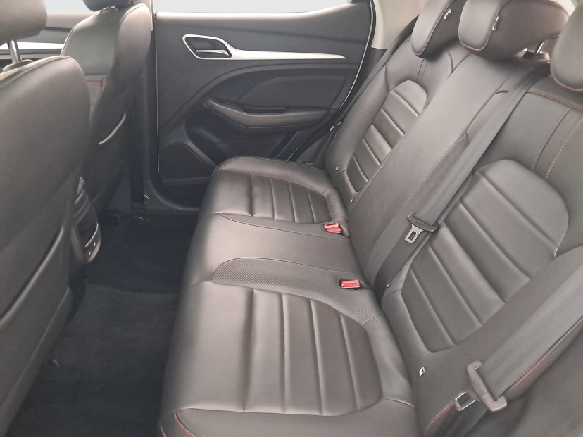 MG ZS SUV, 2023