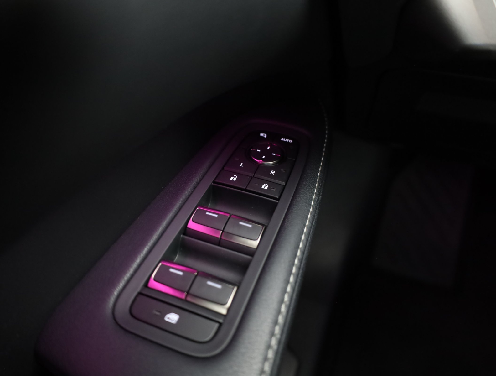 Lexus RX - 2024