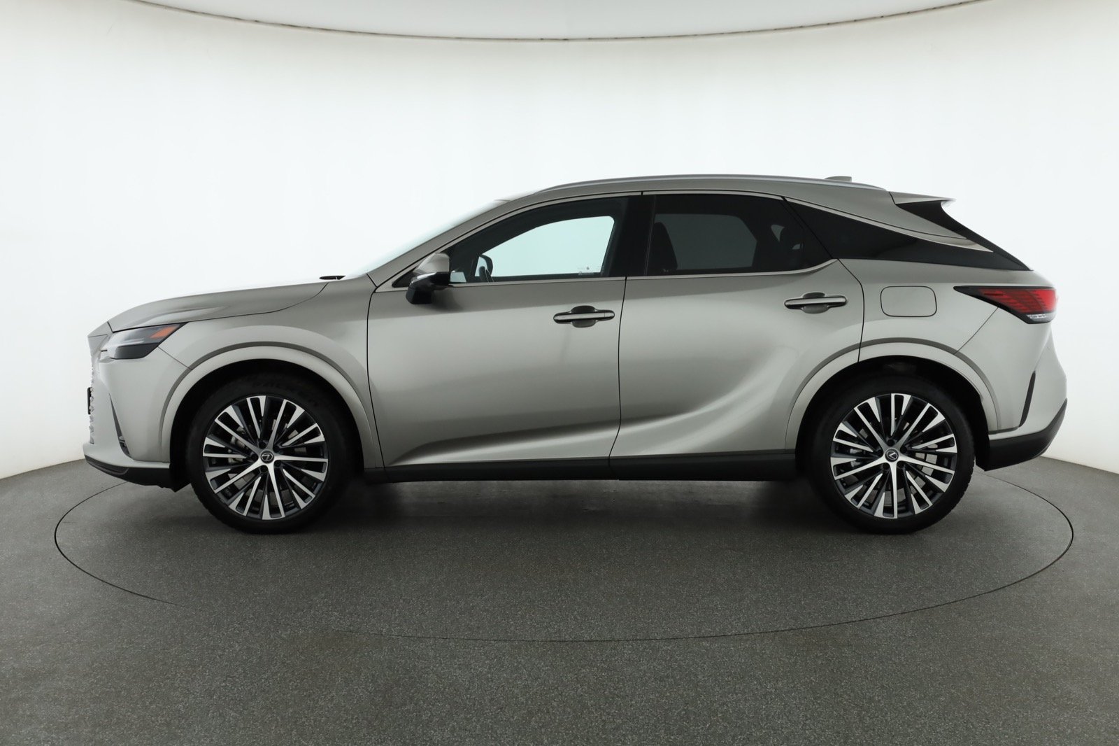 Lexus RX - 2024