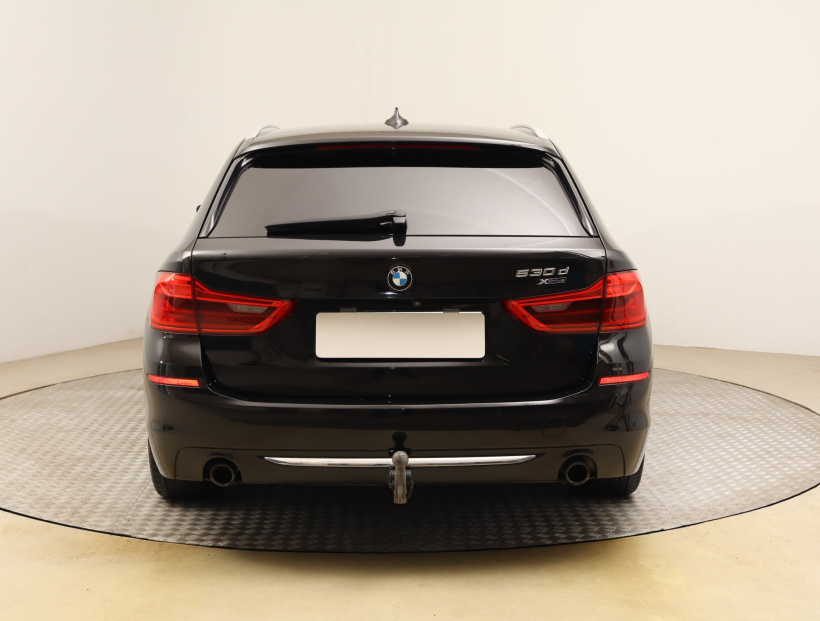 BMW 5, 2019