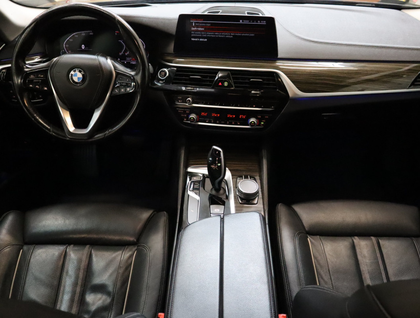 BMW 5, 2019