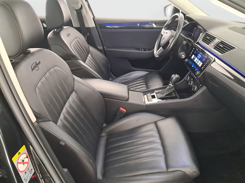 Škoda Superb, 2019 – foto 11