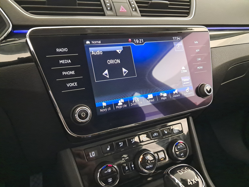 Škoda Superb, 2019 – foto 23
