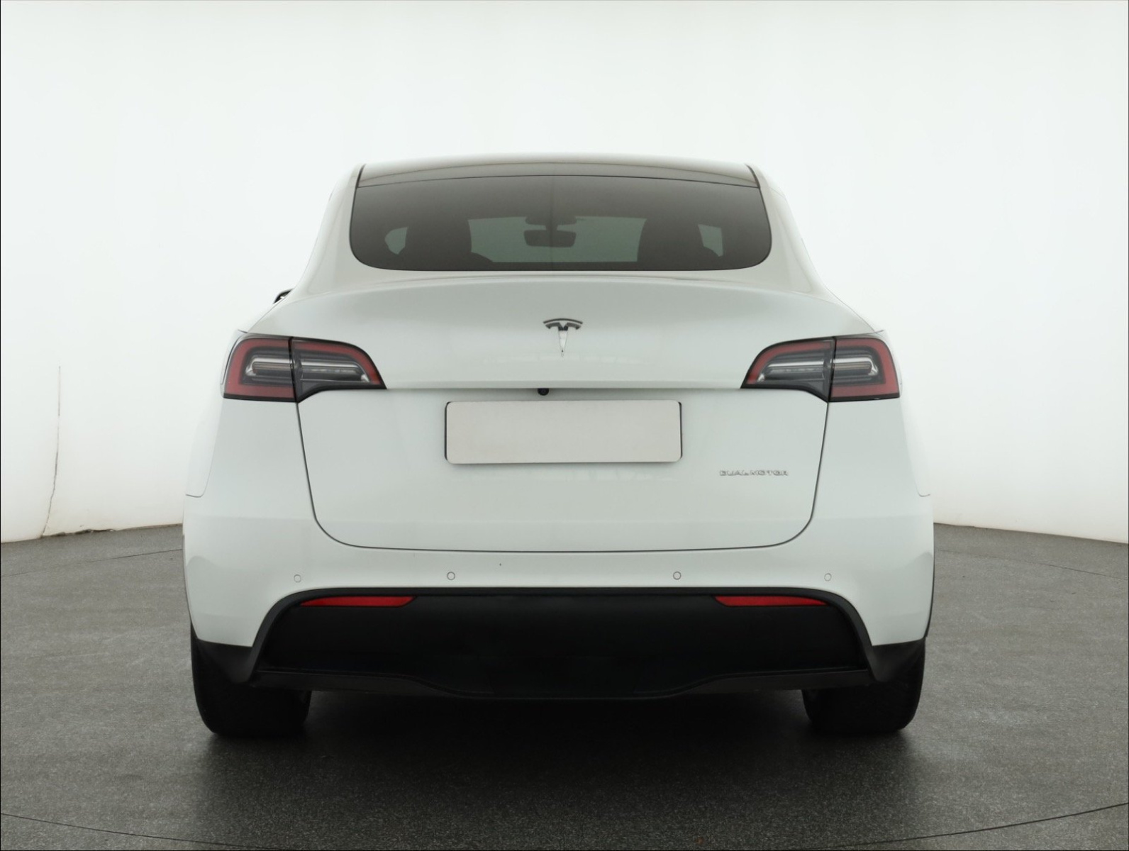 Tesla Model Y Long Range AWD – fotografie 6
