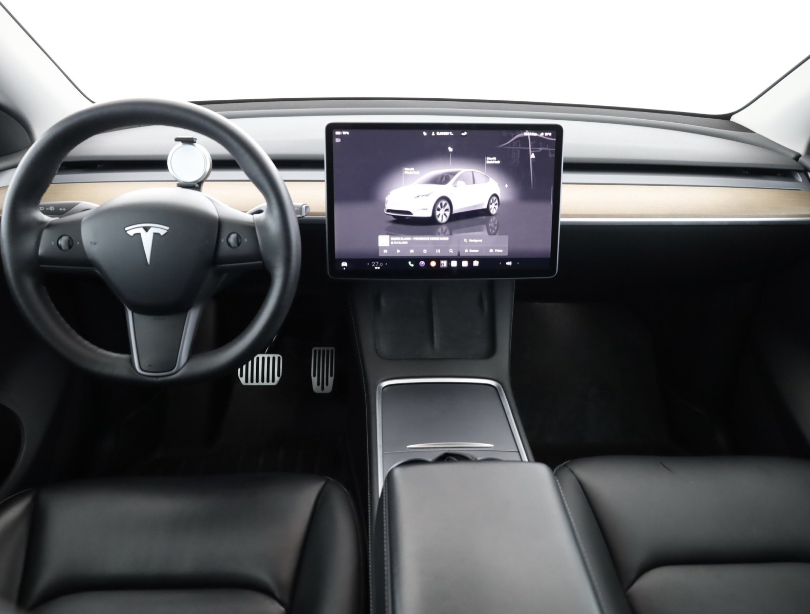 Tesla Model Y Long Range AWD – fotografie 9